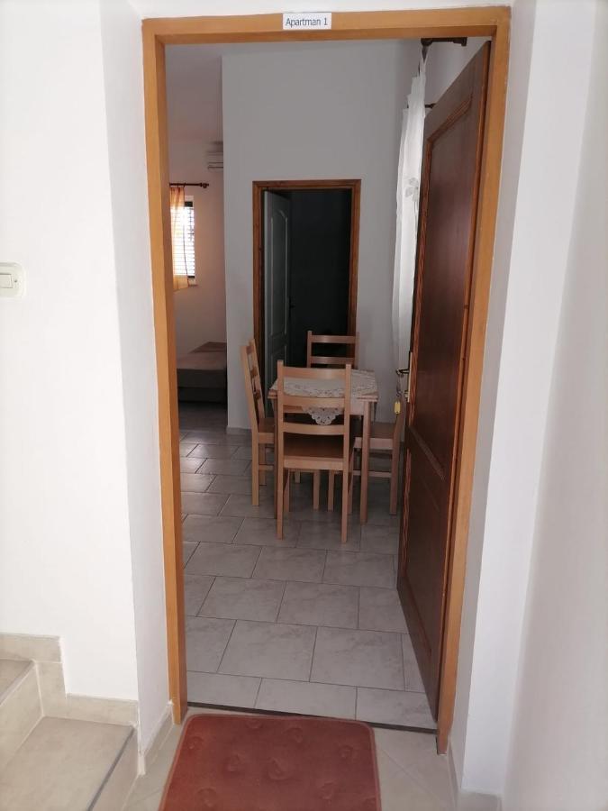 Apartmani Gajeta Biograd Na Moru Exterior foto